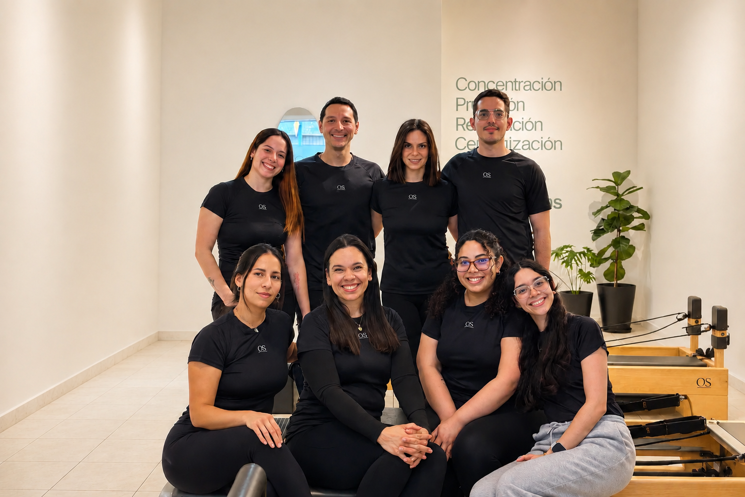 El equipo de OStudio reunido en el estudio